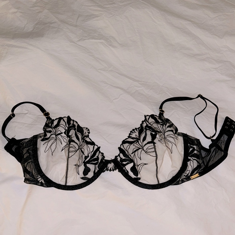 Bluebella lace unlined plunge bra 36DD